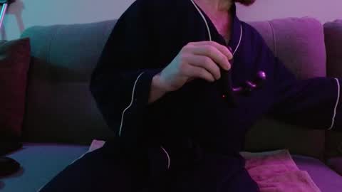 Snapshot of bobbyenglish69 chatting on March 2025 06:30:01 AM Bobby English online show from March 2025 06:30:01 AM