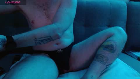 Snapshot of bobbyenglish69 chatting on October 2025 07:19:02 AM Bobby English online show from October 2025 07:19:02 AM