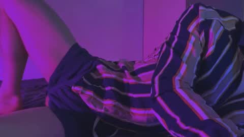 Snapshot of bobbypatterson_ chatting on December 2024 01:22:02 PM BobbyPattersonPVT-OFFER online show from December 2024 01:22:02 PM