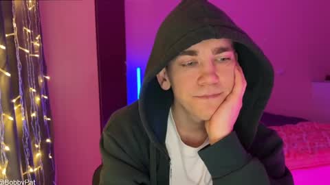 Snapshot of bobbypatterson_ chatting on February 2025 12:57:02 PM BobbyPattersonPVT-OFFER online show from February 2025 12:57:02 PM