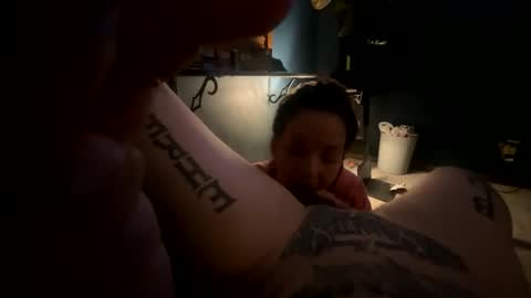 Snapshot of bodyart85_19 chatting on December 2025 12:48:01 AM Bodyart85 19 online show from December 2025 12:48:01 AM