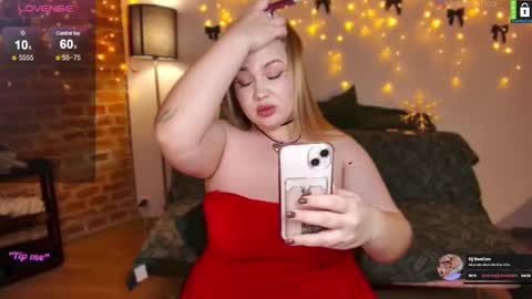  Lina  online show from December 2024 10:39:01 PM