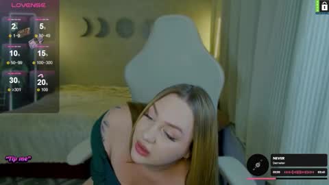  Lina  online show from September 2025 06:33:01 PM