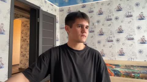 Snapshot of boginskiyyy chatting on May 2026 05:05:02 AM Alex online show from May 2026 05:05:02 AM
