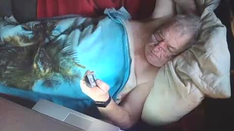 Snapshot of bomber59potsdam chatting on December 2024 01:43:02 PM Bomber59potsdam online show from December 2024 01:43:02 PM