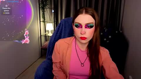 Karen online show from November 2025 01:22:01 PM