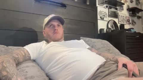 Snapshot of boner4you1994 chatting on February 2025 09:17:02 AM boner4you1994 online show from February 2025 09:17:02 AM