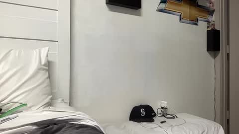 Snapshot of boner4you1994 chatting on October 2025 12:43:01 AM boner4you1994 online show from October 2025 12:43:01 AM