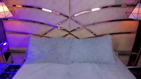 bonet_iris online show from May 2026 10:56:02 AM