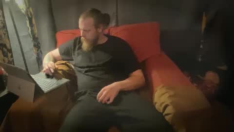 Snapshot of bongskum38 chatting on November 2025 11:42:02 PM Bjorn Feral online show from November 2025 11:42:02 PM