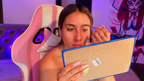 bonnali_lune online show from May 2026 04:39:01 AM