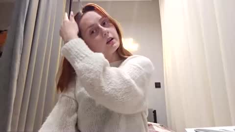 Snapshot of bonne_chance chatting on February 2025 04:00:02 PM bonne_chance online show from February 2025 04:00:02 PM