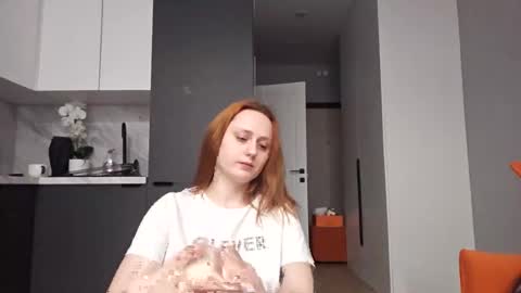 Snapshot of bonne_chance chatting on February 2025 09:11:02 PM bonne_chance online show from February 2025 09:11:02 PM