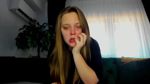 Snapshot of bonnie77777 chatting on February 2025 07:33:01 AM Bonnie online show from February 2025 07:33:01 AM