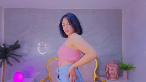 Bonnie  online show from April 2026 12:54:01 PM