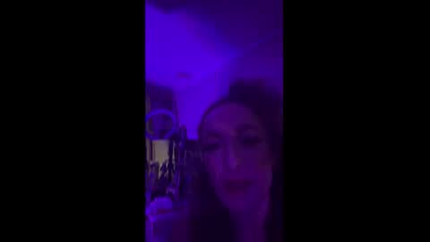 Snapshot of bonnie_and_clyde_11 chatting on November 2025 02:44:01 AM Bonnie and Clyde online show from November 2025 02:44:01 AM