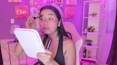 Snapshot of bonnie_benet chatting on December 2024 11:04:02 AM Bonnie online show from December 2024 11:04:02 AM