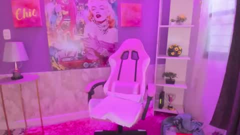 Snapshot of bonnie_benet chatting on December 2024 11:54:01 AM Bonnie online show from December 2024 11:54:01 AM