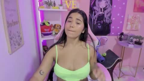 Snapshot of bonnie_benet chatting on January 2026 11:59:01 AM Bonnie online show from January 2026 11:59:01 AM