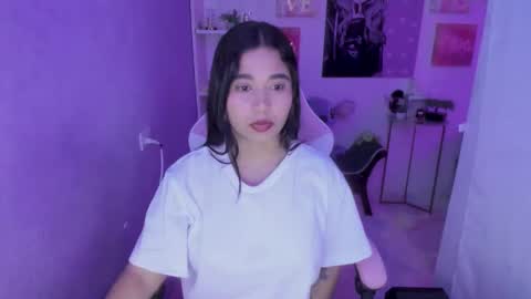 Snapshot of bonnie_benet chatting on February 2026 04:44:01 AM Bonnie online show from February 2026 04:44:01 AM