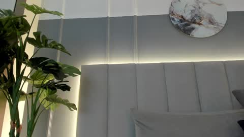 Snapshot of bonnie_bloom chatting on January 2025 06:45:01 AM Bonnie online show from January 2025 06:45:01 AM