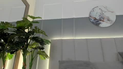 Snapshot of bonnie_bloom chatting on February 2025 02:40:01 AM Bonnie online show from February 2025 02:40:01 AM