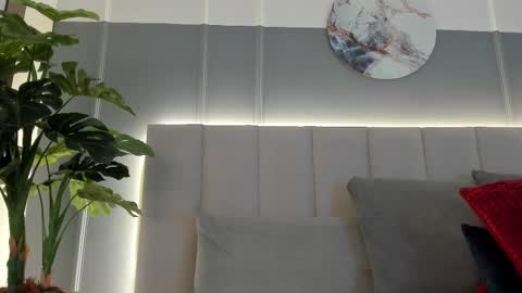 Snapshot of bonnie_bloom chatting on February 2025 11:48:01 PM Bonnie online show from February 2025 11:48:01 PM