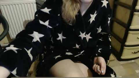 Snapshot of bonnie_fuck_clyde chatting on January 2025 04:08:01 AM Bonnie Fuck Clydes online show from January 2025 04:08:01 AM