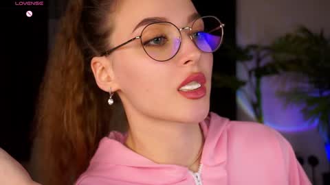 Snapshot of bonniecannon chatting on December 2024 11:00:01 AM Grace online show from December 2024 11:00:01 AM