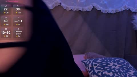 Snapshot of bonniecute_ chatting on December 2024 11:34:01 AM online show from December 2024 11:34:01 AM