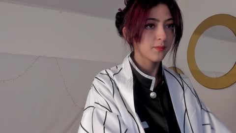 Snapshot of bonniecute_ chatting on December 2024 12:01:02 PM online show from December 2024 12:01:02 PM