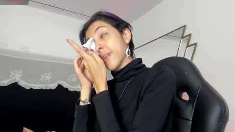 Snapshot of bonniecute_ chatting on January 2025 11:36:02 AM online show from January 2025 11:36:02 AM