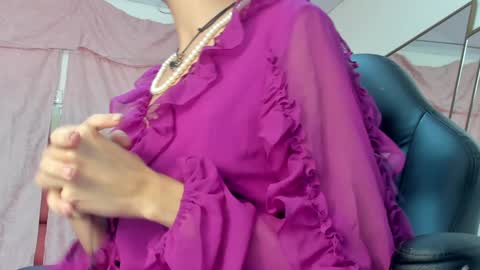 Snapshot of bonniecute_ chatting on January 2025 11:28:02 AM online show from January 2025 11:28:02 AM