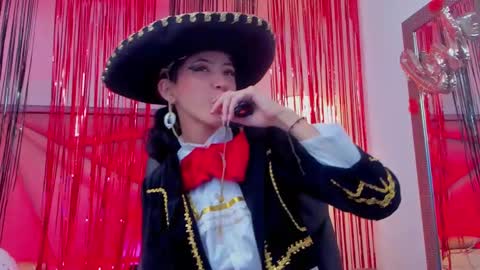 Snapshot of bonniecute_ chatting on February 2025 04:25:01 AM online show from February 2025 04:25:01 AM