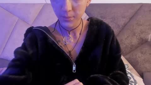 Snapshot of bonniecute_ chatting on March 2025 11:38:02 AM online show from March 2025 11:38:02 AM