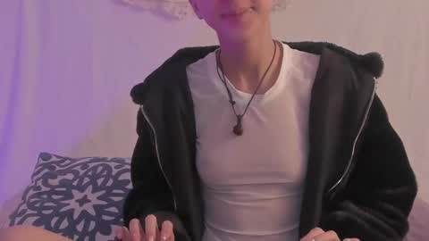 Snapshot of bonniecute_ chatting on March 2025 11:36:02 AM online show from March 2025 11:36:02 AM