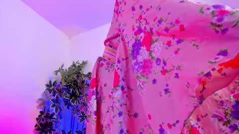 Snapshot of bonniecute_ chatting on September 2025 12:00:02 AM online show from September 2025 12:00:02 AM