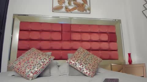 Snapshot of bonniecute_ chatting on October 2025 11:33:01 PM online show from October 2025 11:33:01 PM