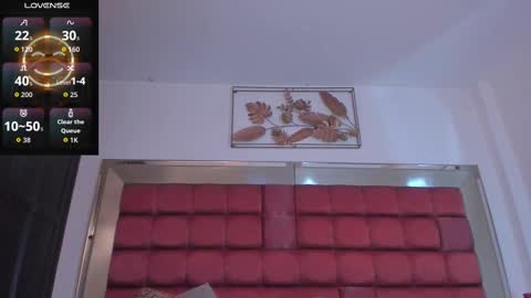 Snapshot of bonniecute_ chatting on October 2025 11:56:02 PM online show from October 2025 11:56:02 PM