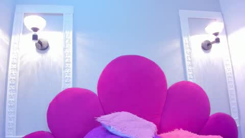 Bonnie online show from October 2025 02:31:01 PM