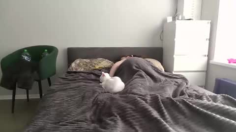 Bonny Kimberly online show from April 2026 01:21:01 PM