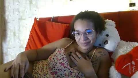 Queen Bon Vivantt online show from December 2024 10:12:01 PM