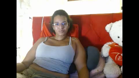 Queen Bon Vivantt online show from January 2025 04:13:01 PM