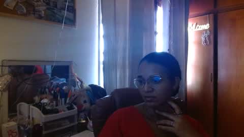 Queen Bon Vivantt online show from March 2025 03:39:01 PM