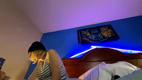 Snapshot of boobookittyfuxx chatting on November 2025 06:25:01 AM boobookittyfuxx online show from November 2025 06:25:01 AM