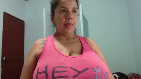 Luciana independent model online show from November 2025 07:46:02 PM