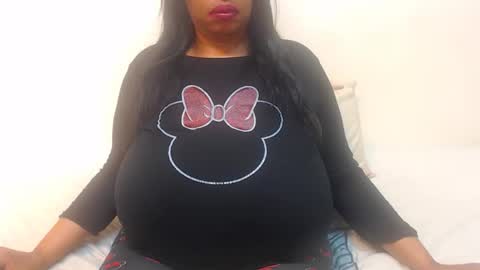 Snapshot of boobyqueen24 chatting on May 2026 11:55:02 PM boobyqueen online show from May 2026 11:55:02 PM