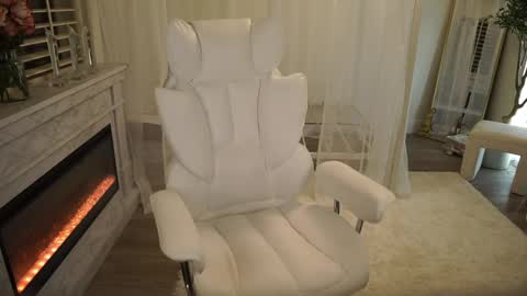 Snapshot of boobznbeer chatting on February 2025 05:05:02 AM Miley online show from February 2025 05:05:02 AM