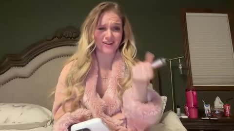 Snapshot of booksnlooksgirl chatting on December 2024 06:13:02 AM booksnlooksgirl online show from December 2024 06:13:02 AM