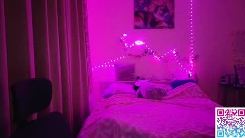 Snapshot of booozekirs_ chatting on February 2026 02:27:01 AM Milena online show from February 2026 02:27:01 AM